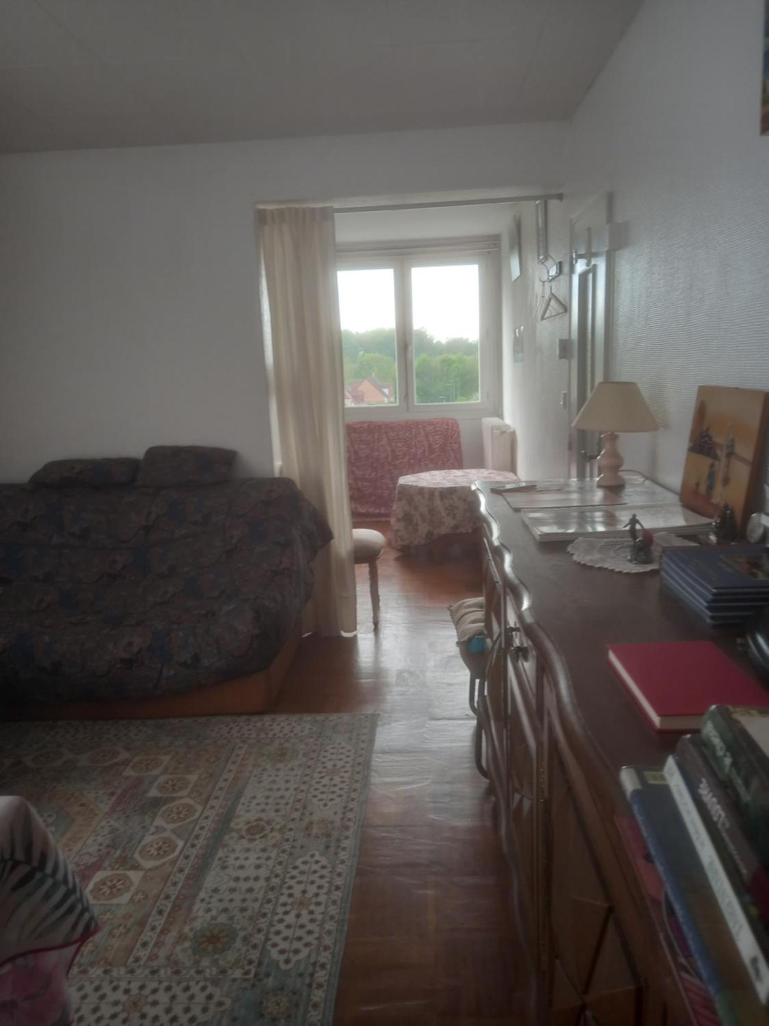 Spacieux Appartement 4 Pieces Beauvais Exteriér fotografie